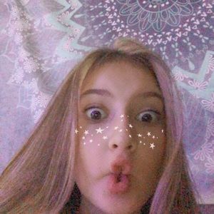 Meet your Posher, Amelia